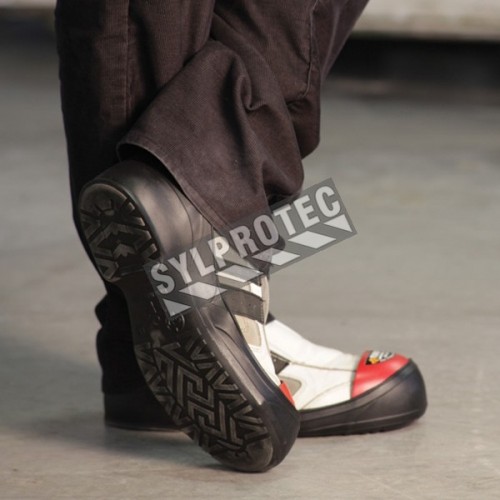 Couvre-chaussures TurboToe en PVC avec embouts d&#039;acier, taille large (L), conformes CSA Z195-09.