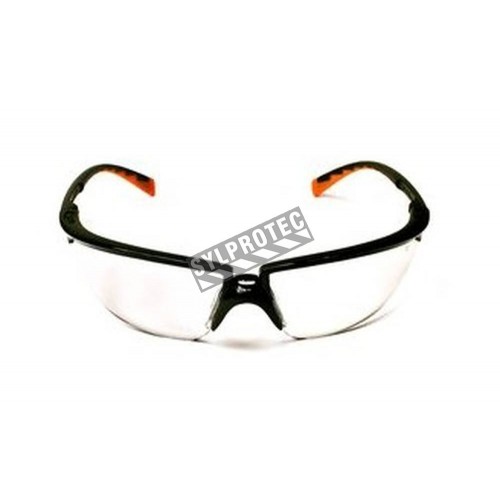 3M Privo protective eyewear with anti-fog treated clear polycarbonate lens. Offers balance between comfort, protection &amp; fashion