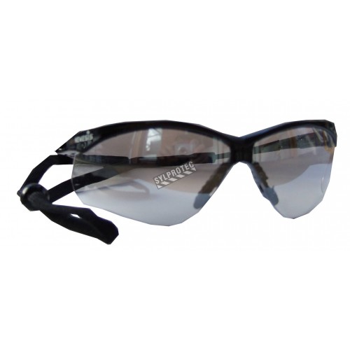 Jackson Safety Nemesis protective eyewear with anti-fog treated in/outdoor polycarbonate lenses ideal for in/outside work.