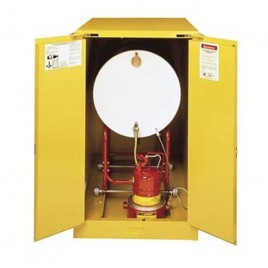 Horizontal storage cabinet for drums of 55 US gallons (208 L), NFPA and OSHA-approved.