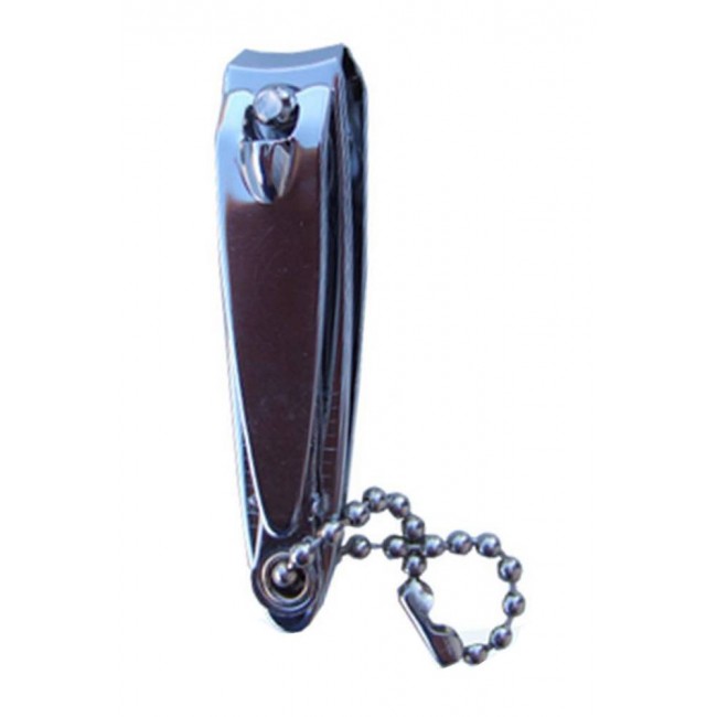 Nail clippers, 2 1/2 in (6.4 cm).