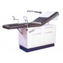 Roll of smooth paper for medical examination table, 46 cm x 64 m.