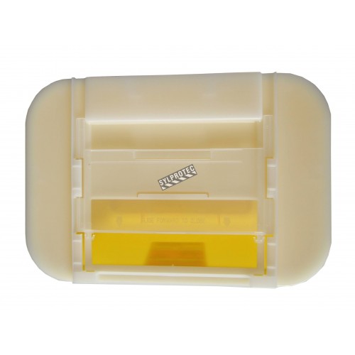 General purpose sharps waste container, 7.6 L (2 US gallons).