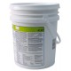 Désinfectant First Defense 40-80 avec chlorure d’ammonium quaternaire pour décontamination des moisissures. Seau de 5 gal US.
