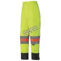 Winter High-visibility pants for roadwork flaggers, compliant with new Transports Québec regulation. 