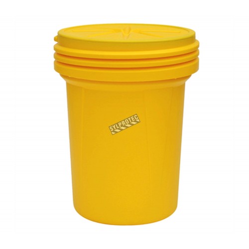 Medium universal spill kit for non-corrosive fluids, 30 US gallons (114 L), overpacked in drum with screw lid.
